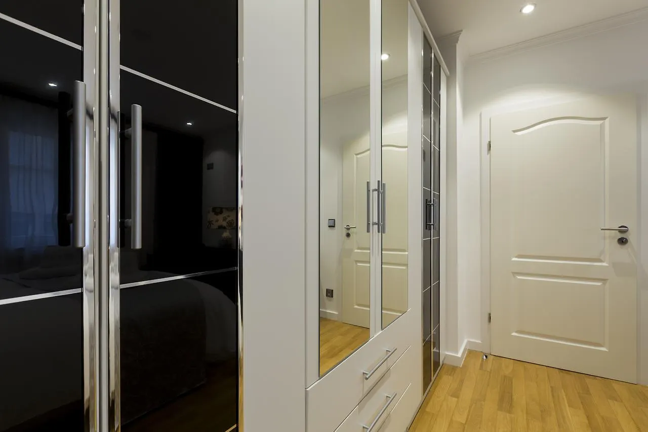 The Queen Luxury Apartments - Villa Cortina Luxembourg