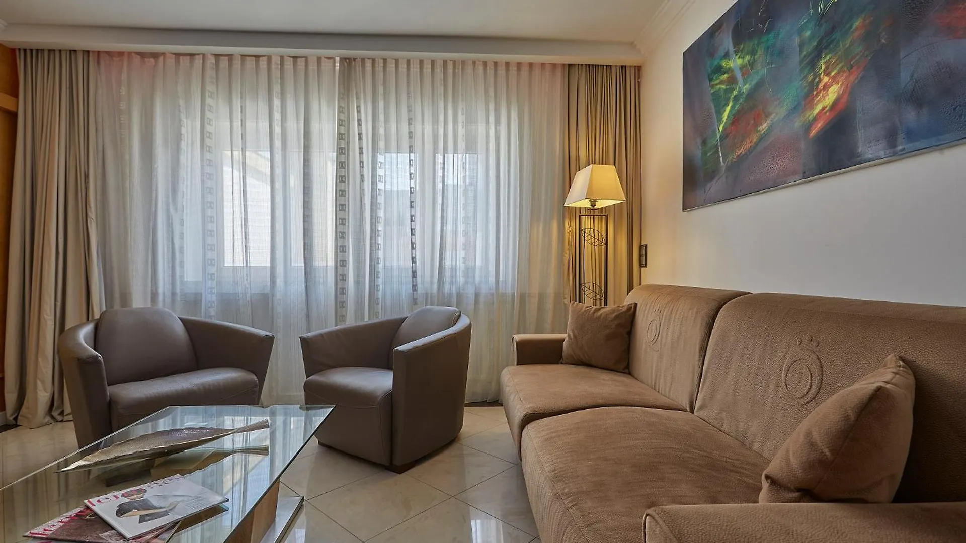 The Queen Luxury Apartments - Villa Cortina Luxembourg