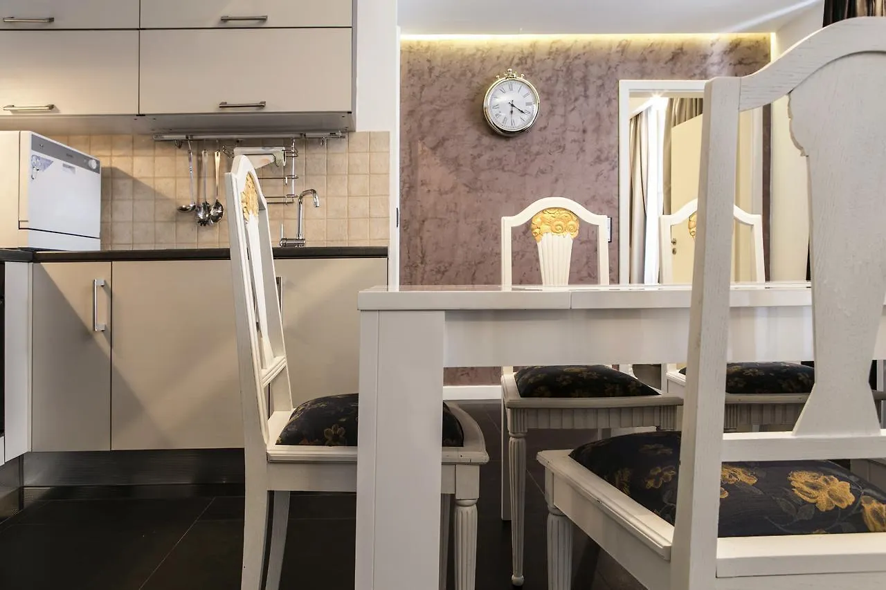 The Queen Luxury Apartments - Villa Cortina Luxembourg