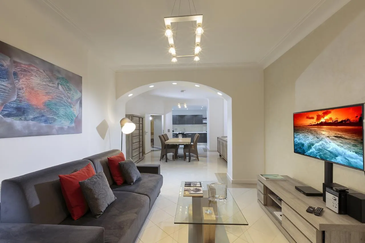 The Queen Luxury Apartments - Villa Cortina Luxembourg