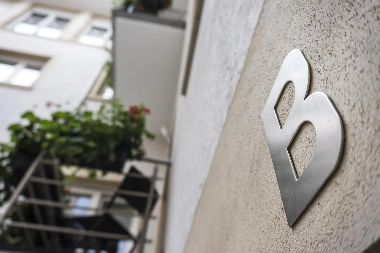 The Queen Luxury Apartments - Villa Cortina Luxembourg