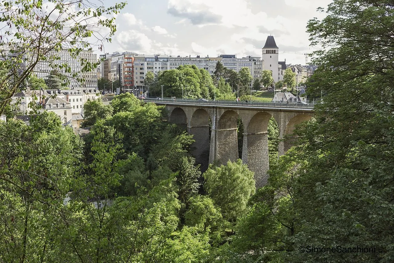 The Queen Luxury Apartments - Villa Cortina Luxembourg 0*,  Luxembourg